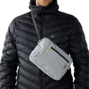 Haglöfs Utility Pouch 3L - Umhängetasche (stone grey/magnetite) - Ansicht 6