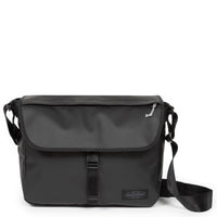 Eastpak selection Delegate + - Schultertasche 17" 38.5 cm (tarp black 2)