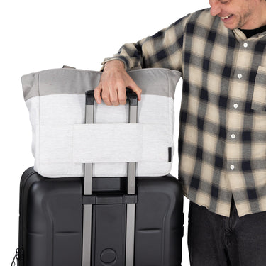 Osprey Ozone Hardside 30" - 4-Rollen-Trolley L 76 cm (black) - Ansicht 7