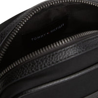 Tommy Hilfiger Repreve - Umhängetasche 20.5 cm (black) - Ansicht 4