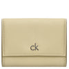 Calvin Klein RE-Lock Medium Trifold - Cartera 3cc 13 cm (parsnip)