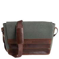 Buckle & Seam Times Canvas- Messenger Bag 15.7" 36 cm (grün)
